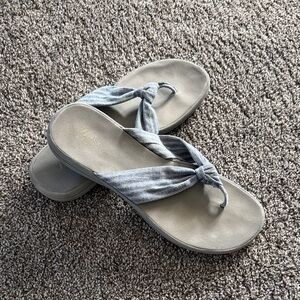 Bass Gray Sandals with Blue Stripes